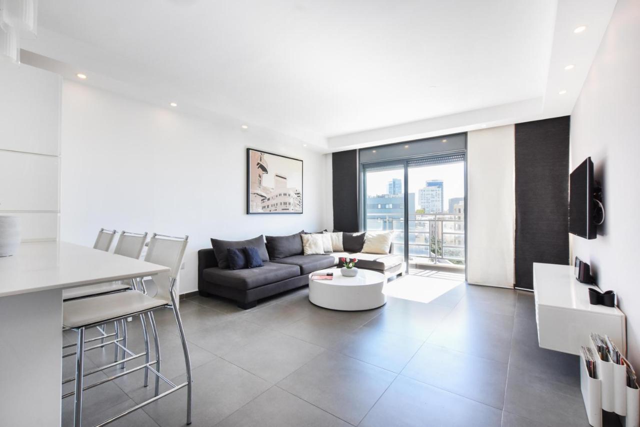 Spacious 2-Br In Shenkin Street By Holyguest Tel Aviv Exterior photo